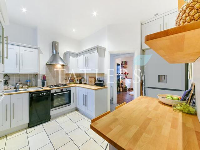Wilton Road, Muswell Hill, N10 2 bed apartment to rent £2,250 pcm £519 pw