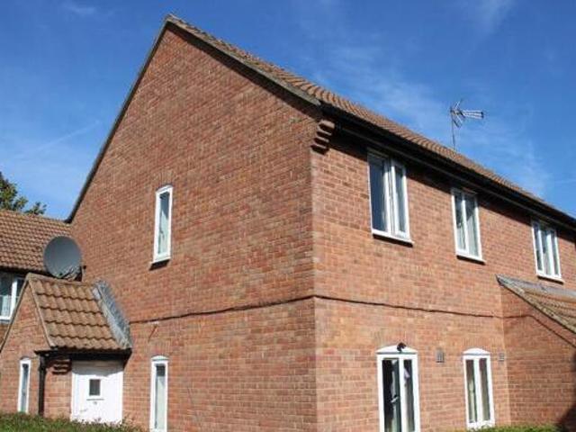 Wiltshire Close, Hungerford, 2 Bedroom Maisonette