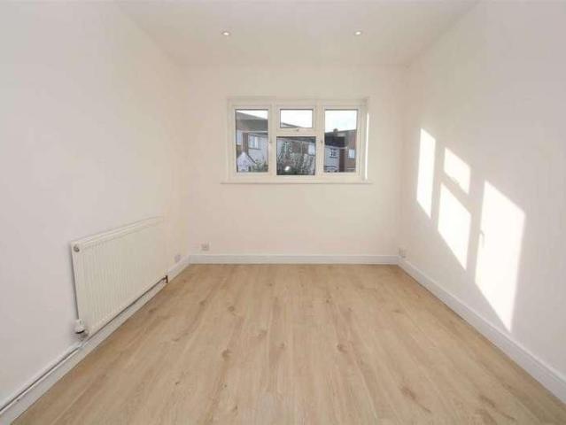 Wiltshire Crescent, Melksham, SN12