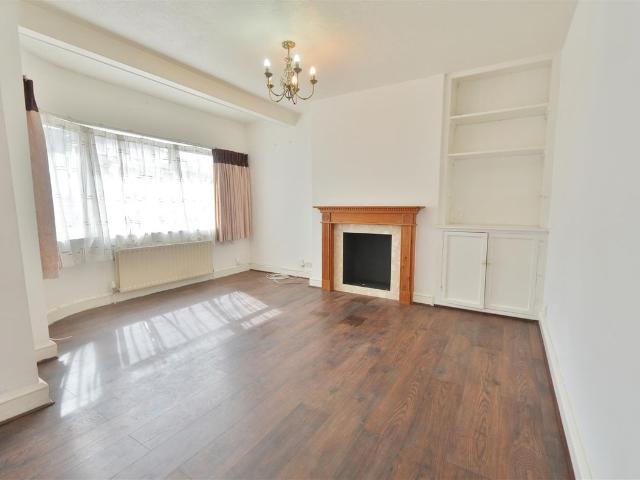 Wiltshire Avenue, Slough SL2, 3 bed terraced house to rent, £1,950 pcm | PrimeLocation