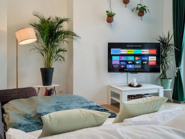 WiLUKA: Penthouse/ICE/sustainable/AmazonPrimeVideo