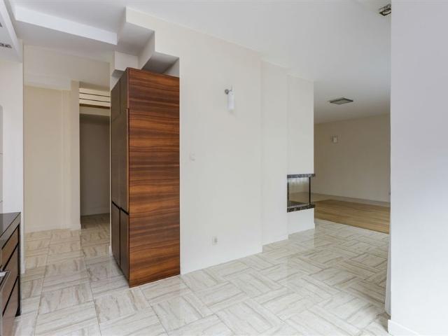 Wilanów Niski, dom 360m2, 5 sypialni