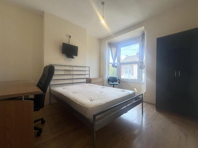 Wilberforce Road, Leicester LE3, 2 bed terraced house to rent, £975 pcm | PrimeLocation