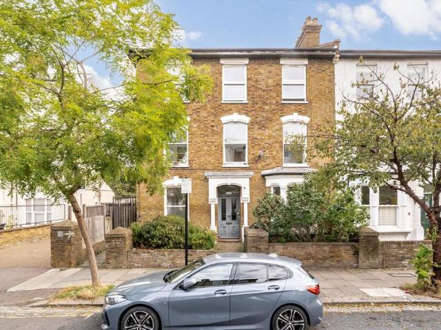Wilberforce Road, London N4 3 bed flat to rent £3,250 pcm £750 pw