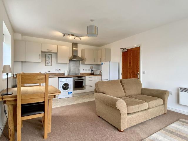 Wild Field, Bridgend CF31, 2 bed flat to rent, £850 pcm | PrimeLocation