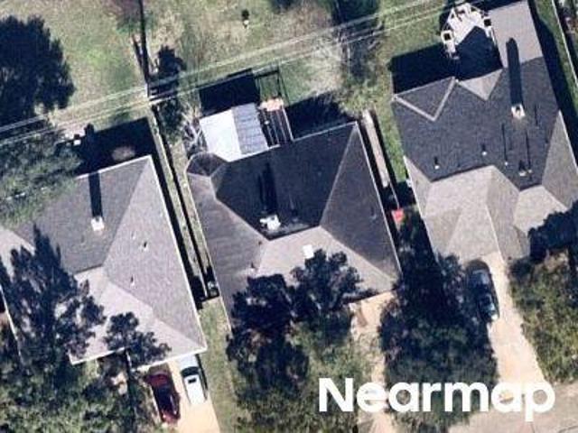 Wildcroft Dr