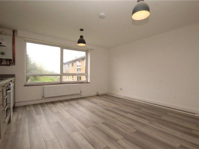 Wilderness Court, Guildford, Surrey, GU2