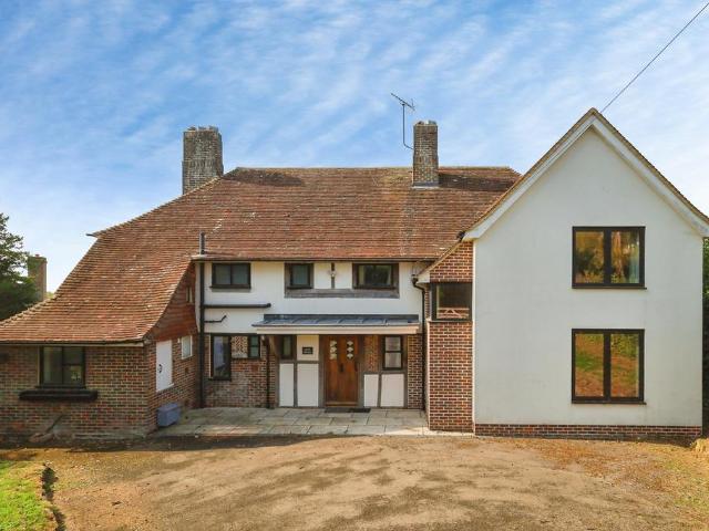 Wilderness Lane, Uckfield, TN22 5 bed detached house to rent £3,650 pcm £842 pw