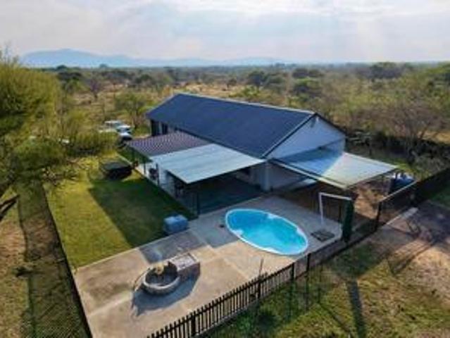wildlife, space & luxury – stunning.