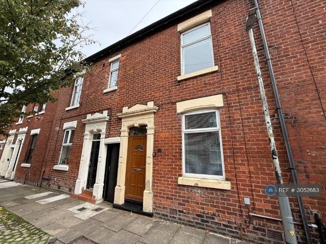 Wildman Street, Preston, PR1 2 bed terraced house to rent £725 pcm £167 pw