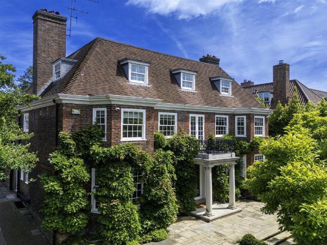 Wildwood Road, Hampstead Garden Suburb NW11, 9 bed detached house to rent, £29,250 pcm | PrimeLocation