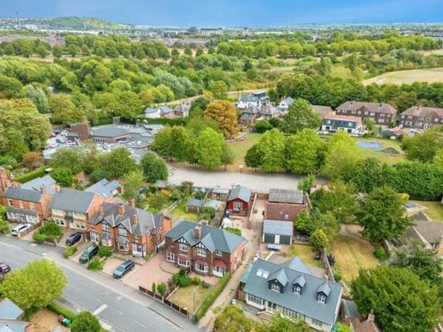 Wilford, Main Road, Nottingham, 4 Bedroom Semi detached