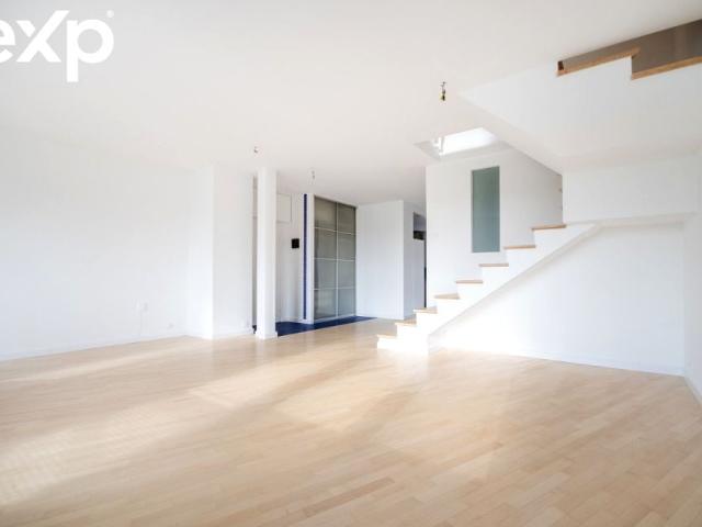 Wilhelma Konrada Roentgena 120 m², Warszawa