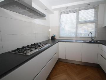 Westwijk, Amstelveen, Noord-Holland - IUitgeruste keuken