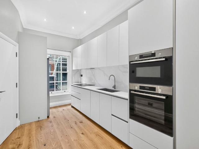 Wilkes Street, Shoreditch, London E1, 2 bed terraced house to rent, £5,900 pcm | PrimeLocation