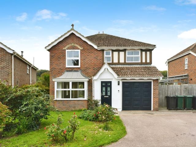 Wilkinson Close, Brighton BN2, 4 bed property to rent, £2,500 pcm | PrimeLocation