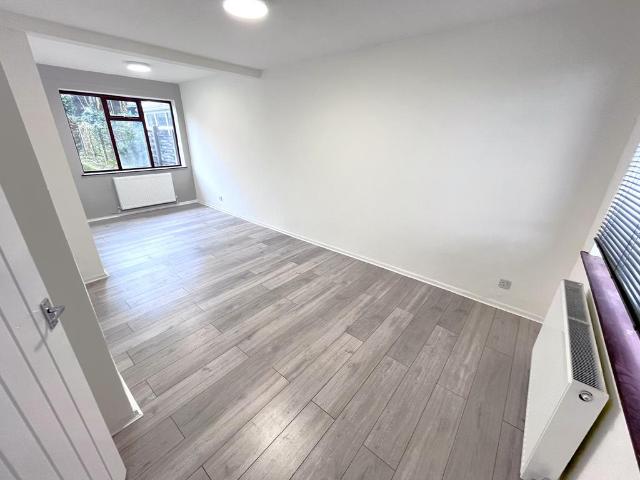 Wilkinson Road, Bolton BL1 3 bed terraced house to rent £995 pcm £230 pw