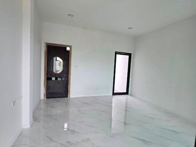 วิลล่า 7 ห้องนอน ใกล้ เมืองหัวหิน ID 2146