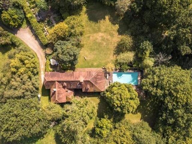 Willards Hill, Etchingham, 6 Bedroom Detached