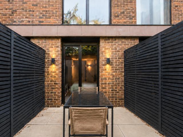 Willesden Lane, London NW2 Studio to rent £1,466 pcm £338 pw