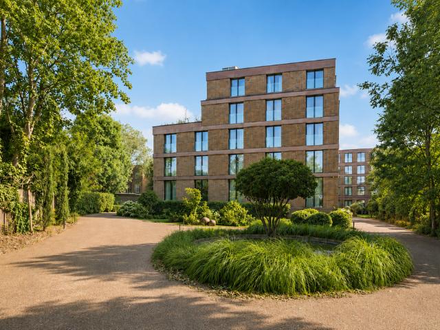 Willesden Lane, London NW2 Studio to rent £1,654 pcm £382 pw