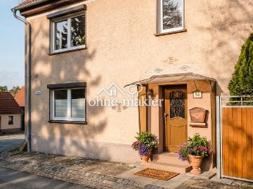 Willkommen im neuen Zuhause: Gemütliches Wohnhaus mit großer Scheune, Garten & Gästehaus