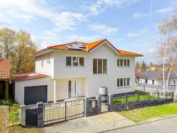 Willkommen in Ihrem neuen Zuhause mit atemberaubendem Blick über Dresden!