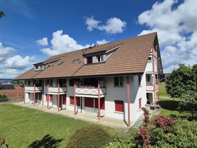 Willkommen in Sarmenstorf! Grosszügige 6 ½ Maisonette Wohnung