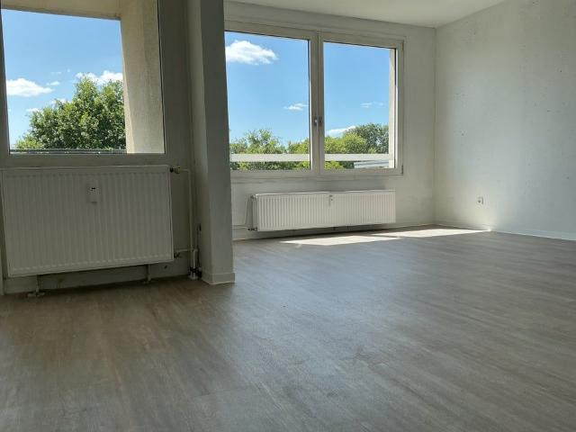 Willkommen Zuhause: geräumige 3 Zimmer Wohnung mit Balkon!