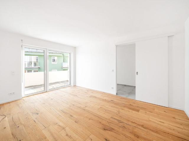 Willkommen Zuhause: Schöne 5 Zimmer Neubauwohnung mit Terrasse!