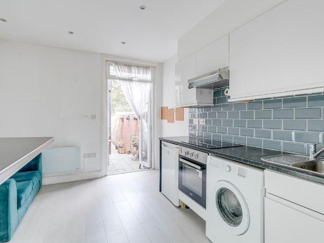 Willingdon Road, Turnpike Lane, London N22, 1 bed flat to rent, £1,500 pcm | PrimeLocation