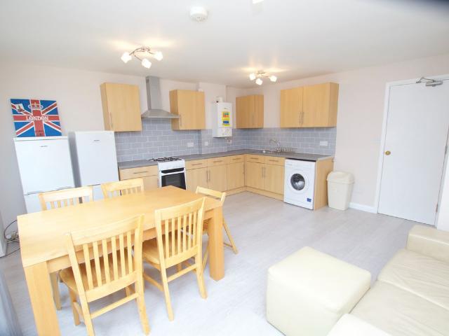 Willingham Way, Kingston Upon Thames KT1, 4 bed terraced house to rent, £806 pcm | PrimeLocation