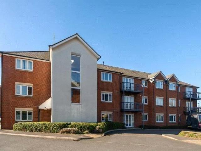William Morris Close, Oxford, OX4 2 bed flat to rent £1,650 pcm £381 pw