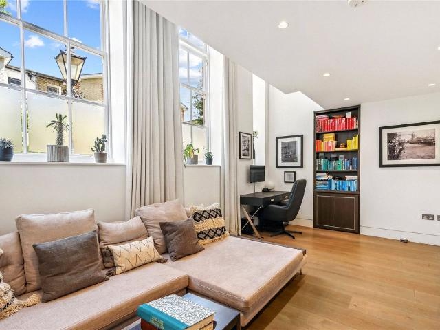 William Blake House, Bridge Lane SW11, 2 bed flat to rent, £6,500 pcm | PrimeLocation