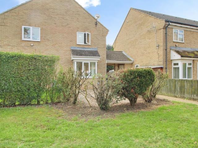 William Drive, St. Neots PE19, 2 bed property to rent, £1,100 pcm | PrimeLocation
