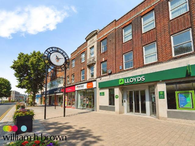 William Hunter Way, Brentwood 1 bed apartment to rent £1,200 pcm £277 pw