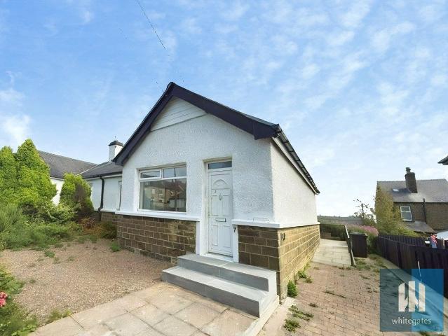 William Horsfall Street, Crosland Moor, Huddersfield HD4, 4 bed bungalow to rent, £1,300 pcm | PrimeLocation
