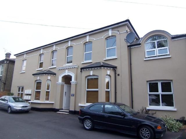 William House, Northcray Road, Bexley DA5, 2 bed flat to rent, £1,700 pcm | PrimeLocation
