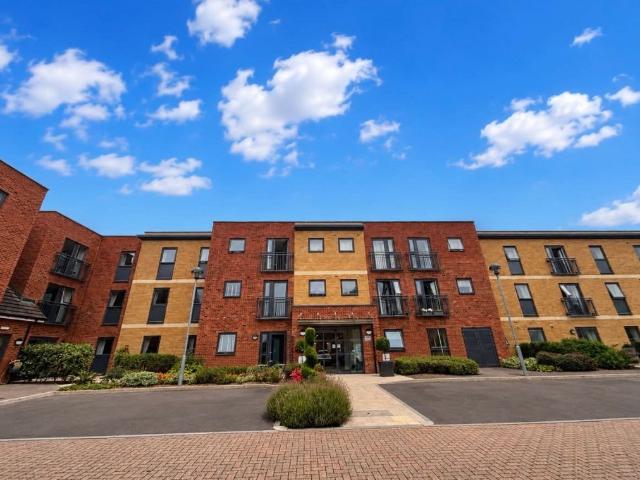 William House, Thatcham RG19, 1 bed flat to rent, £1,500 pcm | PrimeLocation