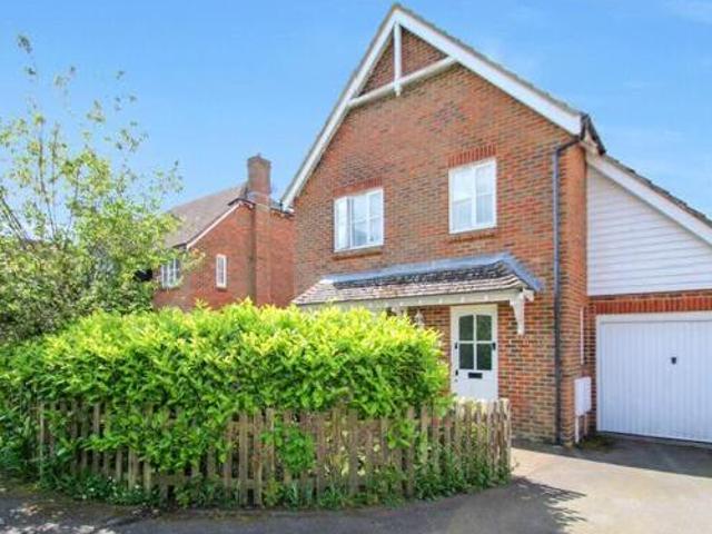 William Judge Close, Tenterden, 3 Bedroom Detached
