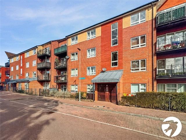 William Petty Way, Orpington BR5, 1 bed flat to rent, £1,350 pcm | PrimeLocation