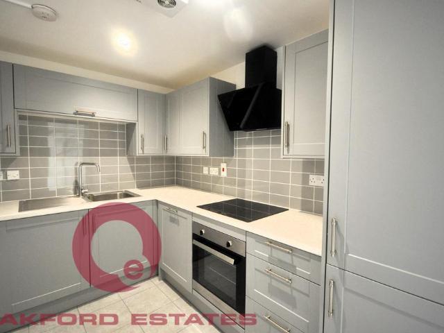 William Road, Euston, London NW1 3 bed flat to rent £4,767 pcm £1,100 pw