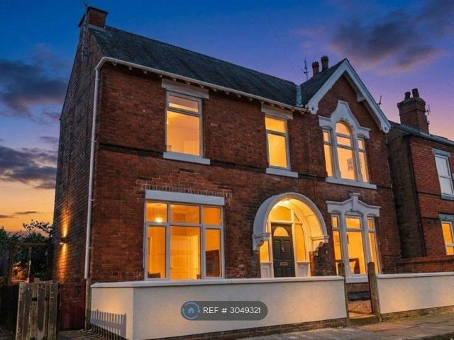 William St, Nottingham NG10, 4 bed detached house to rent, £1,700 pcm | PrimeLocation