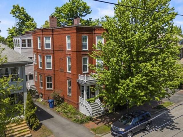 William St Apt,portland, Condo For Sale