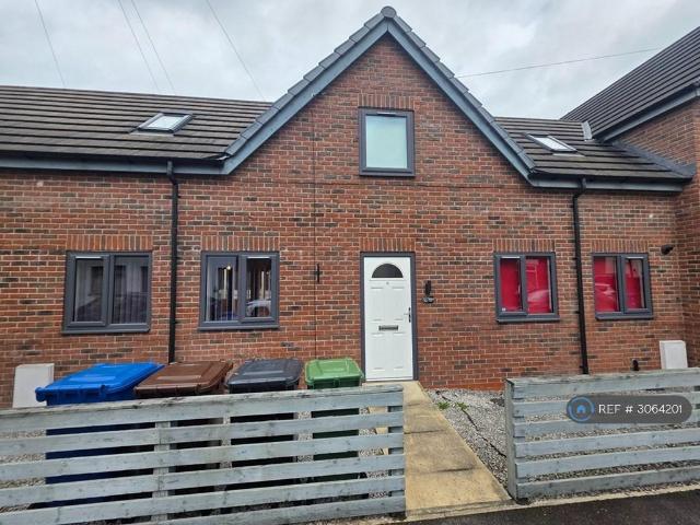 William St, Wigan, WN2 2 bed terraced house to rent £795 pcm £183 pw
