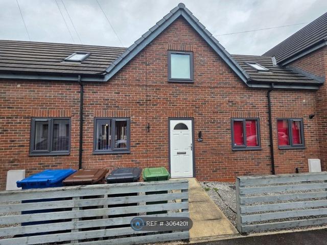 William St, Wigan WN2, 2 bed terraced house to rent, £795 pcm | PrimeLocation