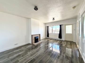 William Street, Calne SN11, 2 bed flat to rent, £900 pcm | PrimeLocation