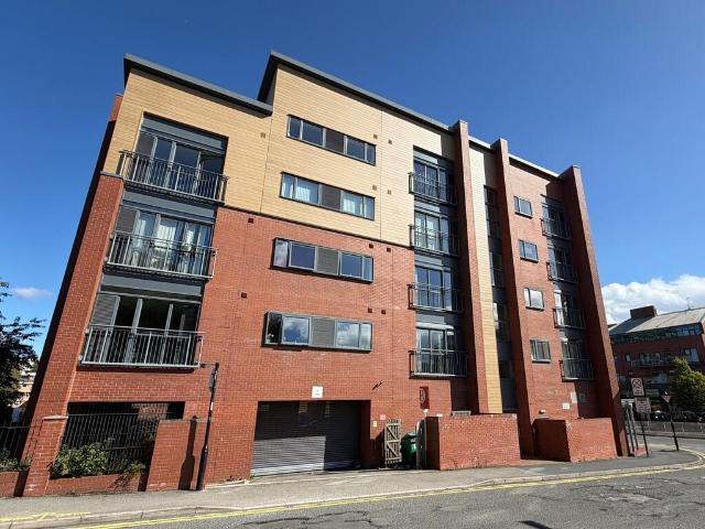 William Street, Ecclesall Heights. Studio to rent £650 pcm £150 pw