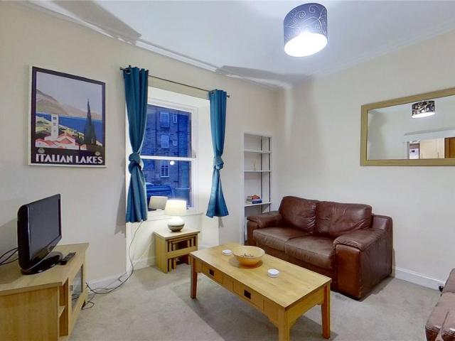 William Street, Edinburgh, EH3 2 bed flat to rent £1,850 pcm £427 pw