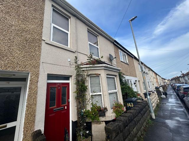 William Street, Swindon SN1, 3 bed property to rent, £1,200 pcm | PrimeLocation